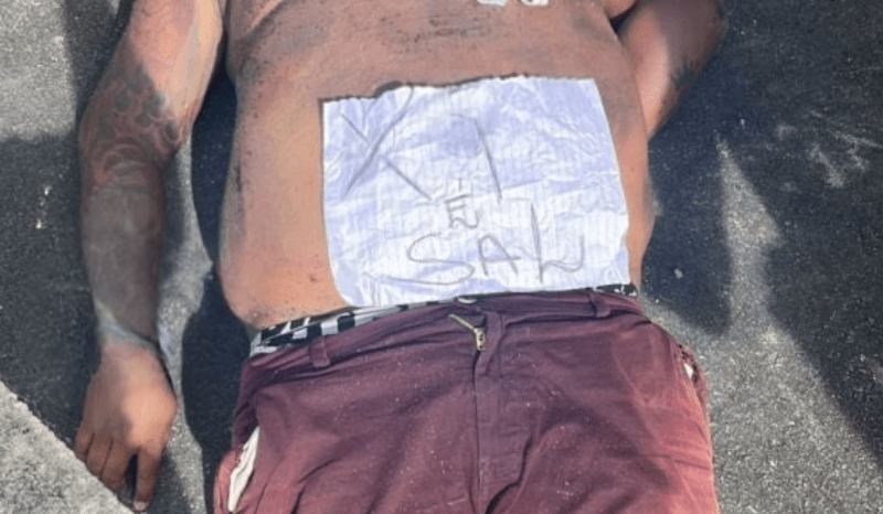 Corpo é achado com as mãos amarradas e bilhete ao lado na zona leste de Manaus