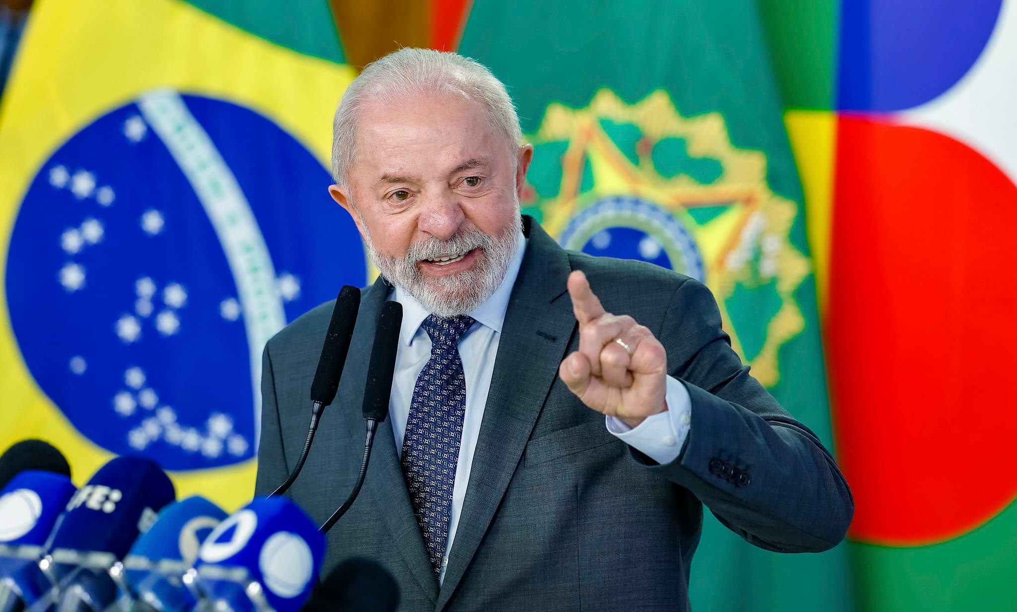 Após derrota no Congresso, Lula aciona STF contra derrubada do aumento do IOF