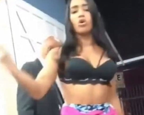 “Prometeu e não pagou, varão!”: travesti cobra valor de programa do fiel dentro de igreja durante culto