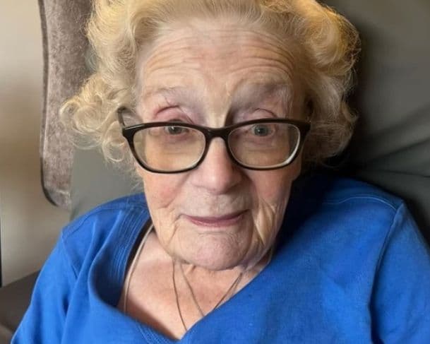 Vovó do TikTok morre aos 91 anos e comove seguidores