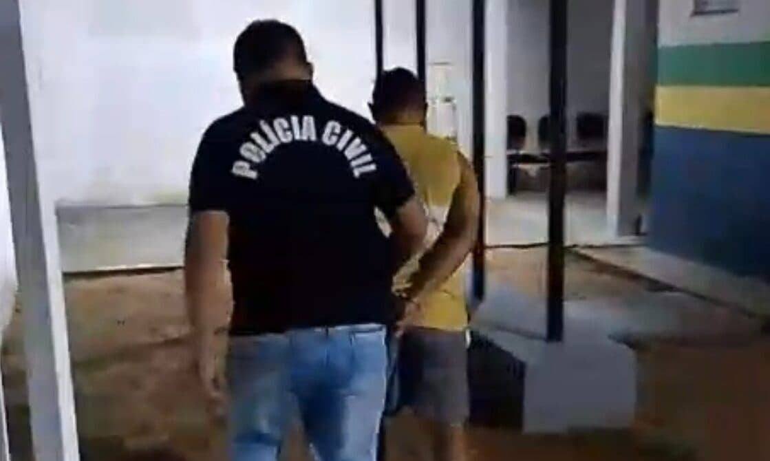 Suspeito armado com espingarda é preso após render homem no Novo Airão