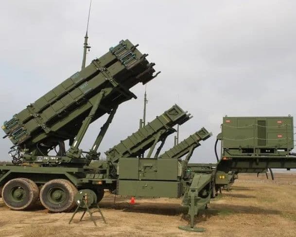 EUA suspende temporariamente o envio de armamentos para Ucrânia e país se manifesta