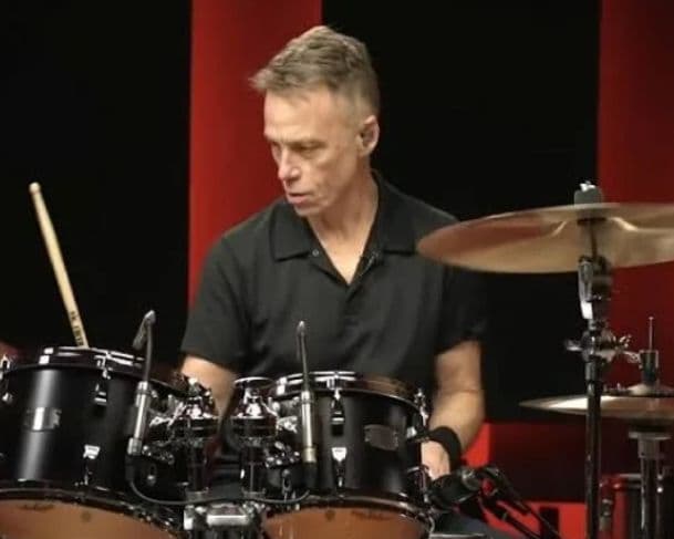 Baterista do Pearl Jam, Matt Cameron, deixa a banda após 27 anos