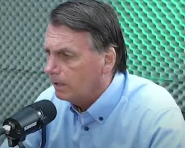 “Pintou um clima”: Bolsonaro é multado em R$ 150 mil por fala sobre meninas venezuelanas