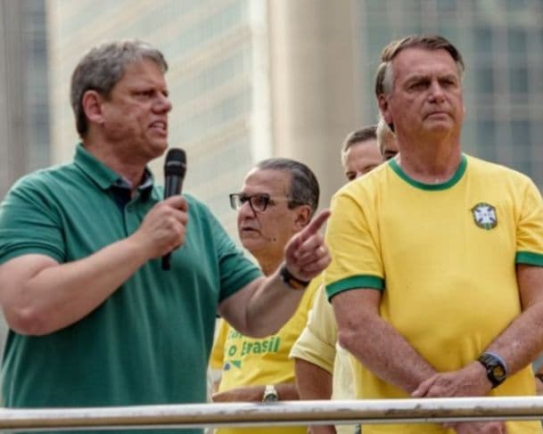 Tarcísio de Freitas visita Bolsonaro nesta segunda (29)