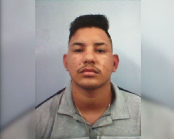 Suspeito de furtar carro com &#8216;Chapolin&#8217; é procurado pela polícia em Manaus