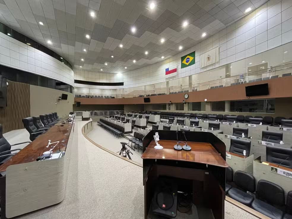 Câmara de Manaus extingue Fundo Especial após alerta do TCE sobre riscos e possíveis responsabilizações