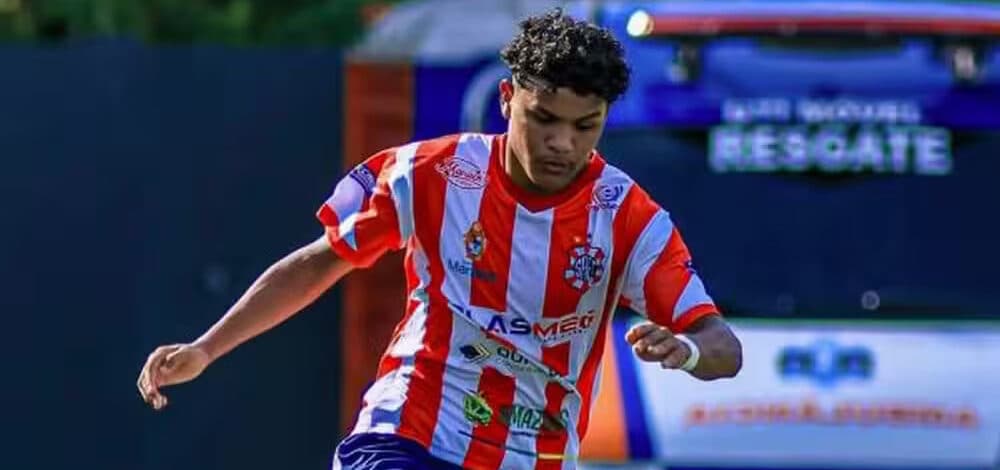 Jovem que teve a cabeça esmagada por ônibus em Manaus era jogador da base do Sul América-AM