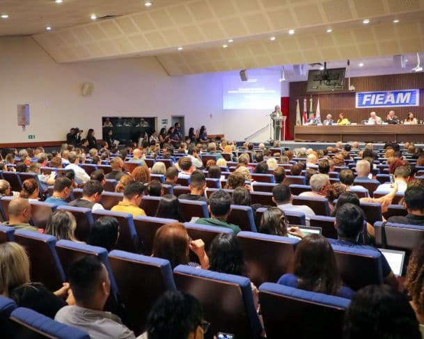 Governo do Amazonas anuncia R$ 11,5 milhões em editais e lança panorama da pós-graduação