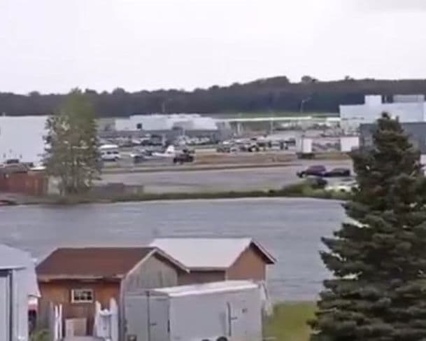 Terremoto de magnitude 7,3 atinge o Alasca; alerta de tsunami é emitido