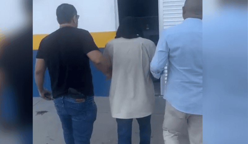 Tio é preso por abusar sexualmente das sobrinhas em Manaus; denúncia foi feita pela professora