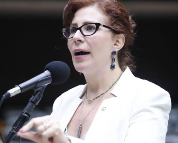 Carla Zambelli é presa após denúncia de deputado italiano