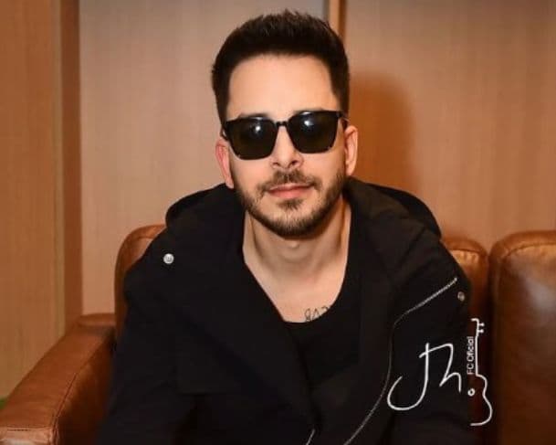 Júnior Lima abre o jogo e desabafa sobre sexualidade e homofobia