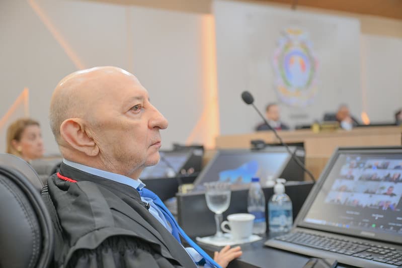 TJAM homenageia Domingos Chalub, que está se aposentando do cargo de desembargador