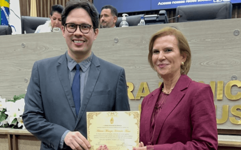 Câmara Municipal de Manaus concede Honra ao Mérito ao advogado Adriano Hermida Maia