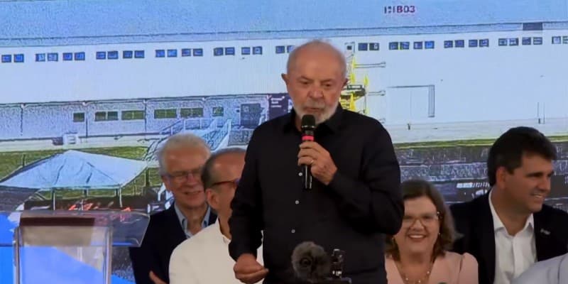 Lula pede cassação de Eduardo Bolsonaro na Câmara por “traição à pátria”