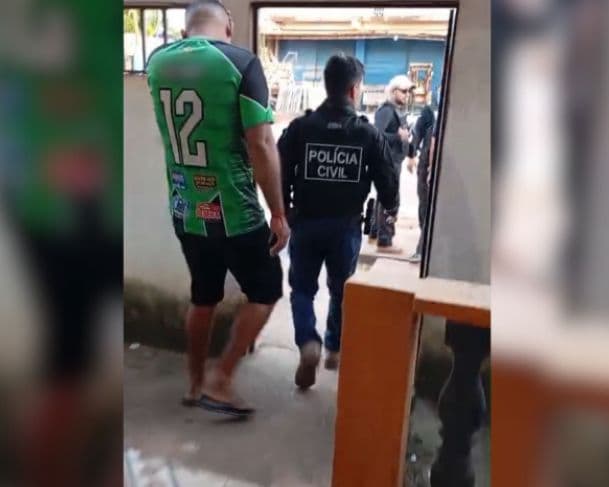 Homem é preso por perseguir e ameaçar ex-companheira em Autazes