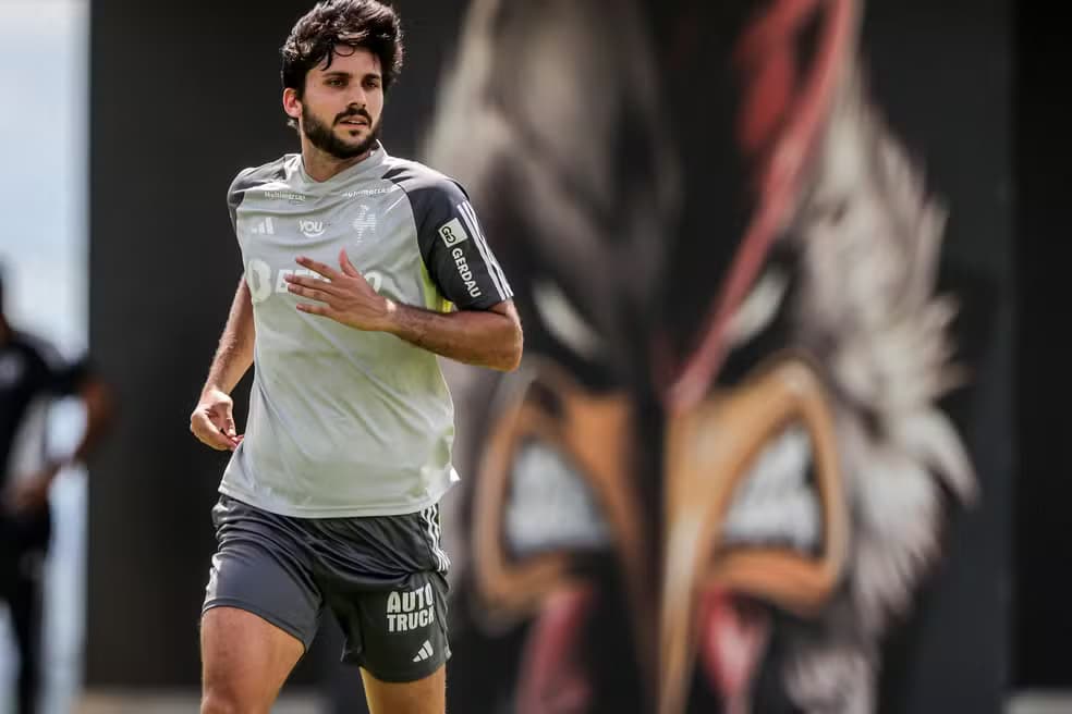 Fluminense fecha acordo com Igor Rabello e aguarda aprovação do Galo