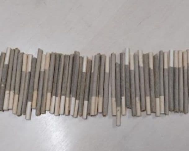 PM apreende drogas na Manaus Moderna; suspeito foge e se esconde em balsa no rio Negro