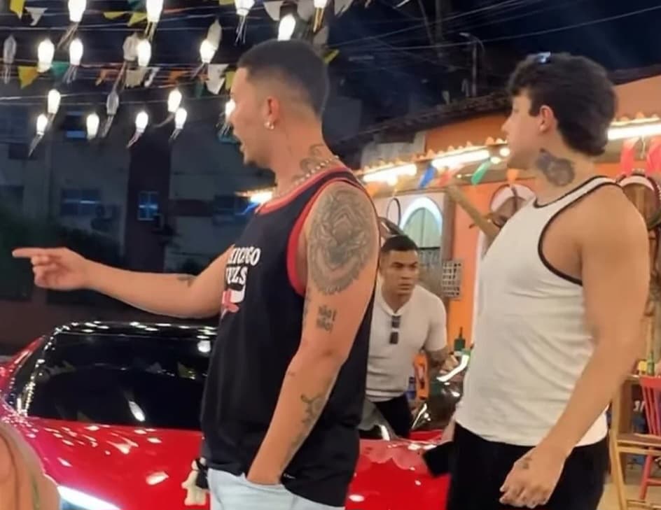 VÍDEO: Carlinhos Maia é flagrado com suposto novo affair