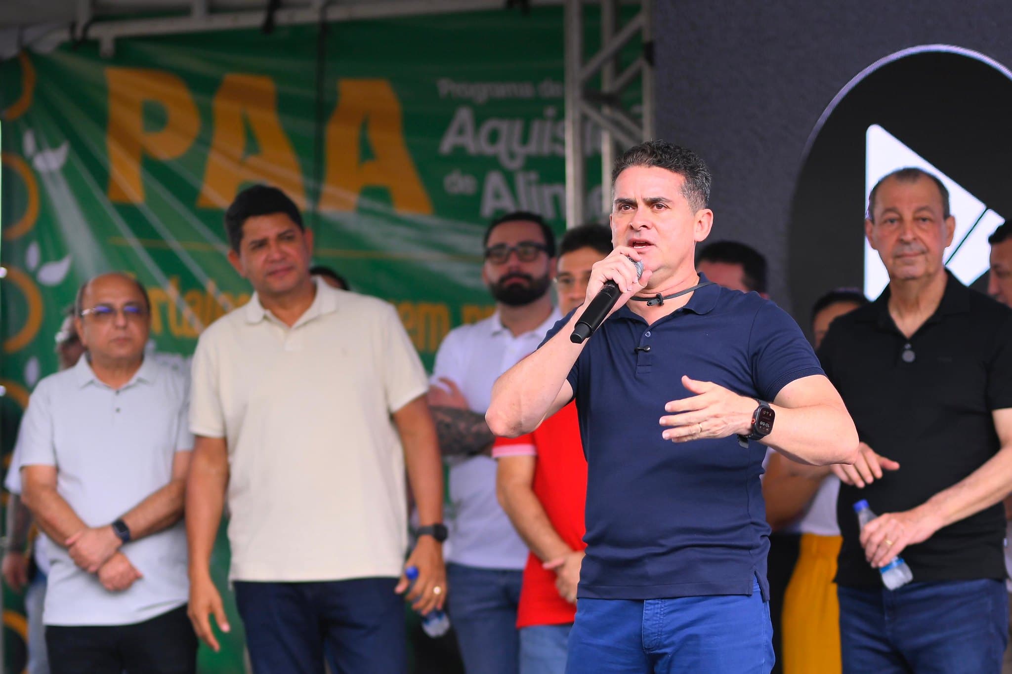 David Almeida destaca: “Não estamos em ano político, mas vejam o volume de trabalho da Prefeitura”