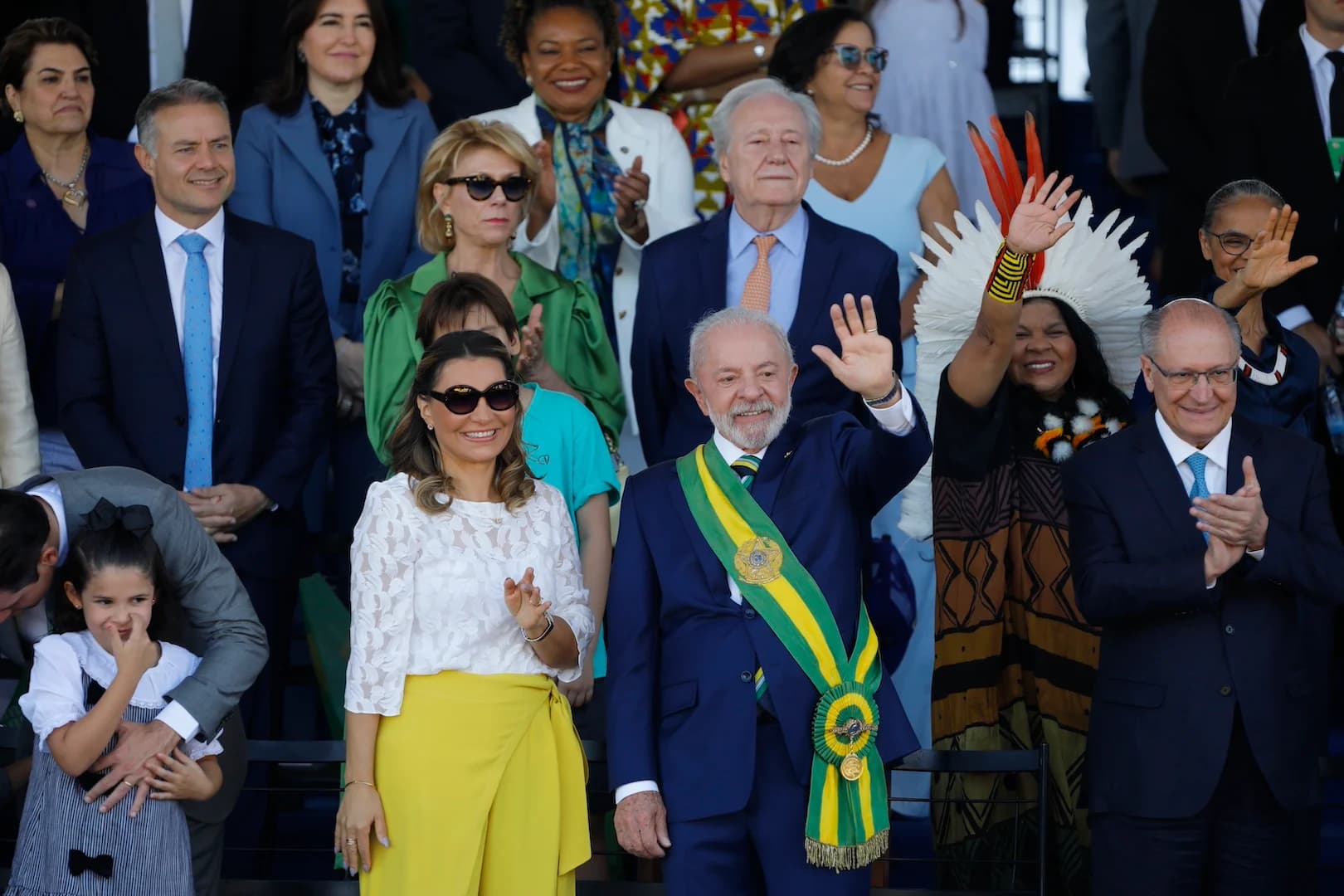 Lula e Janja participam do desfile de 7 de Setembro em Brasília com foco na soberania nacional