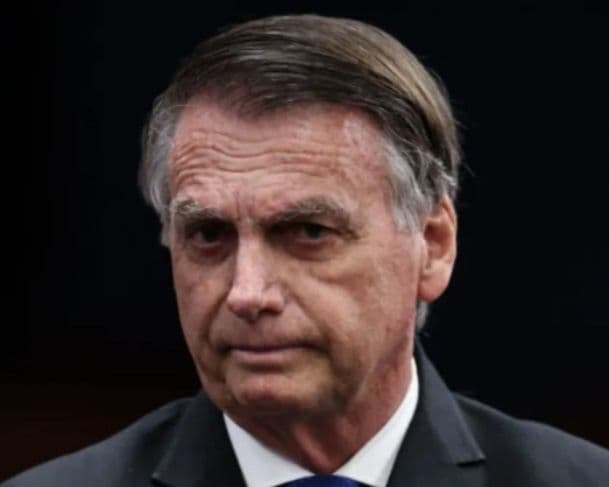 Moraes dá 24 horas à Polícia Penal do DF para justificar atraso na volta de Bolsonaro à prisão domiciliar