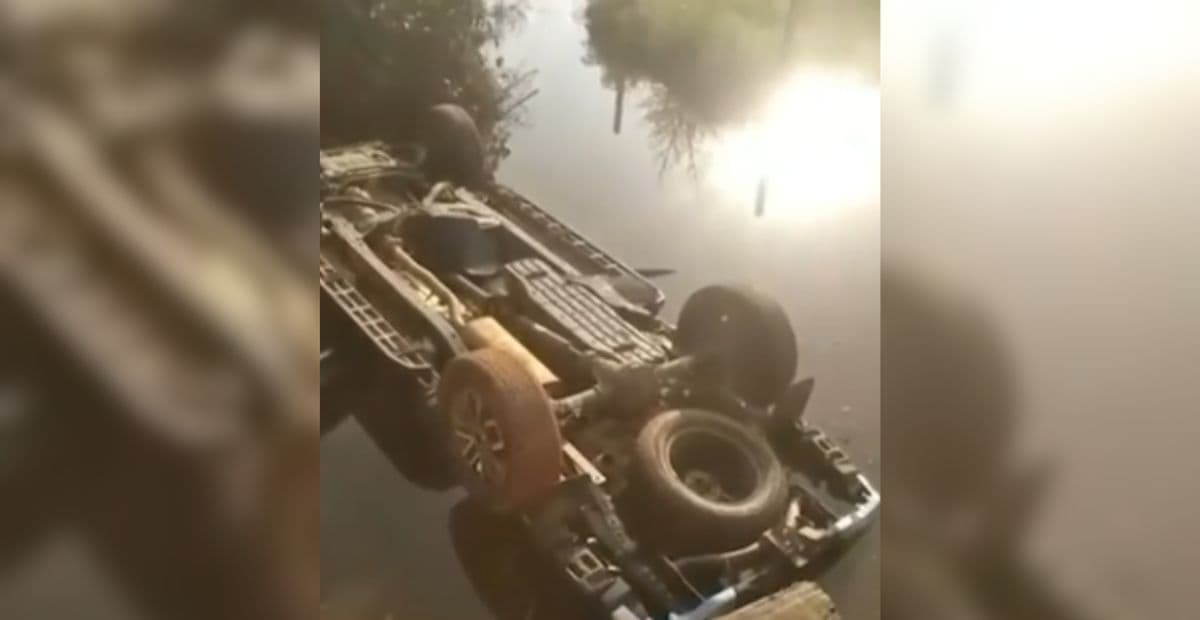 Casal e filho morrem após carro cair de ponte de madeira no Pará