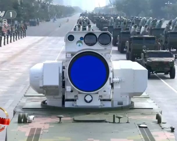 China realiza desfile político e posiciona XI Jinping como líder de uma nova ordem global