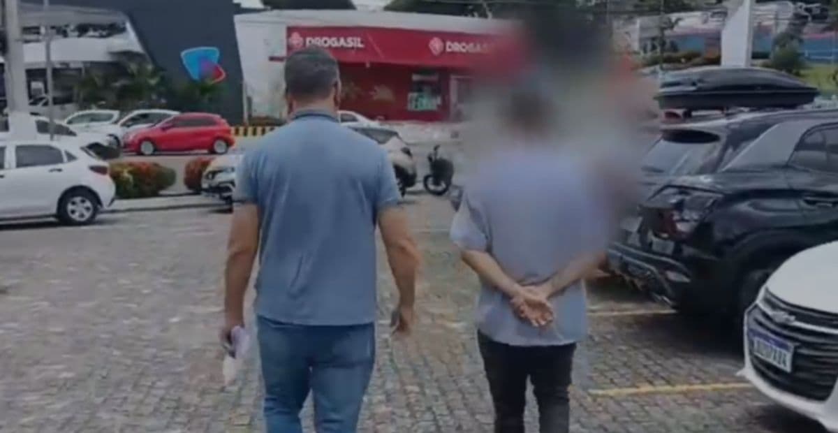 Padrasto é preso por abuso sexual de menina de 3 anos; mãe era conivente, aponta investigação
