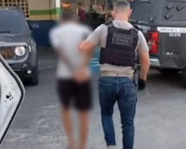 Homem é preso por roubo e investigado por tentativa de feminicídio em Manaus