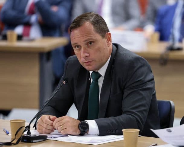 Advogado afirma que Mauro Cid pediu baixa do Exército por não ter condições psicológicas de seguir carreira