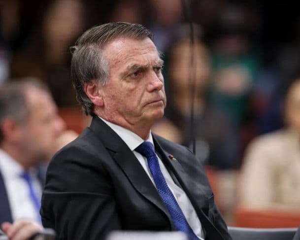 Pesquisa aponta que 49% avaliam pena de 27 anos a Bolsonaro exagerada; 35% consideram adequada