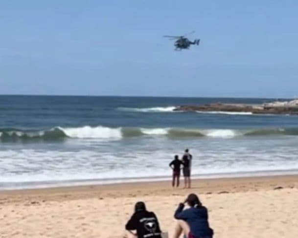 Surfista morre em ataque de tubarão em Sydney; praias são fechadas