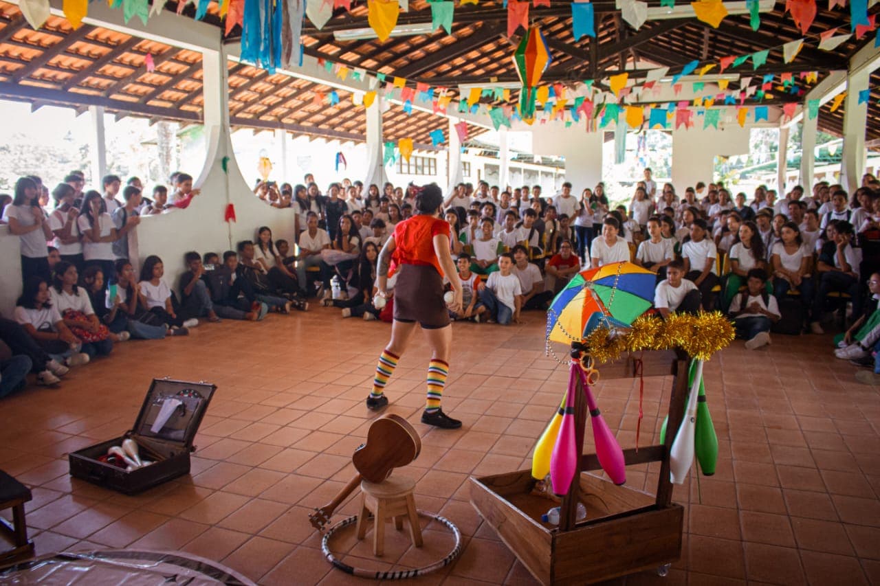 ‘Laboratório Rojo’: espaço de malabarismo funcional integra programação do Sou Manaus Passo a Paço 2025