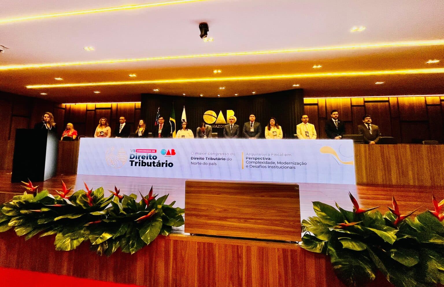 OAB Amazonas discutiu arquitetura fiscal com foco na Zona Franca de Manaus e homenageou ministro do STJ