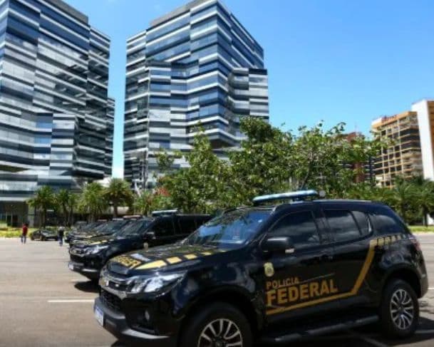 Polícia Federal quer investigar suposta viagem de Filipe Martins aos Estados Unidos em 2022