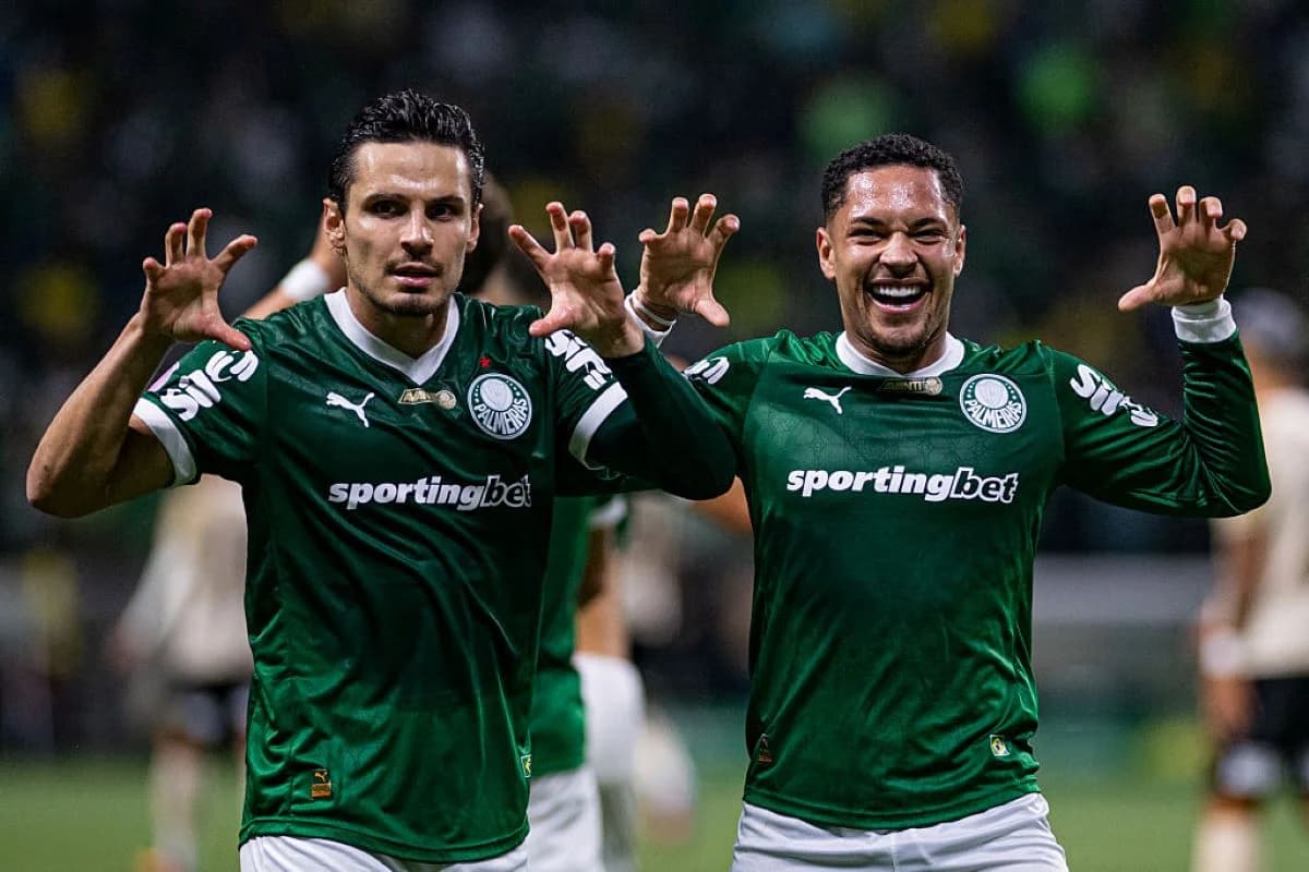 Palmeiras enfrenta LDU hoje em busca de vaga na final da Libertadores