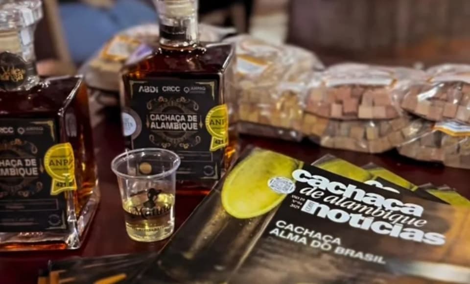 Cachaças do Brasil vão receber selo para garantir procedência e rastreabilidade