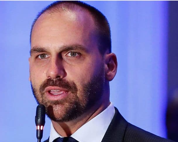 Pedido de cassação do mandato de Eduardo Bolsonaro é arquivado por Conselho de Ética da Câmara