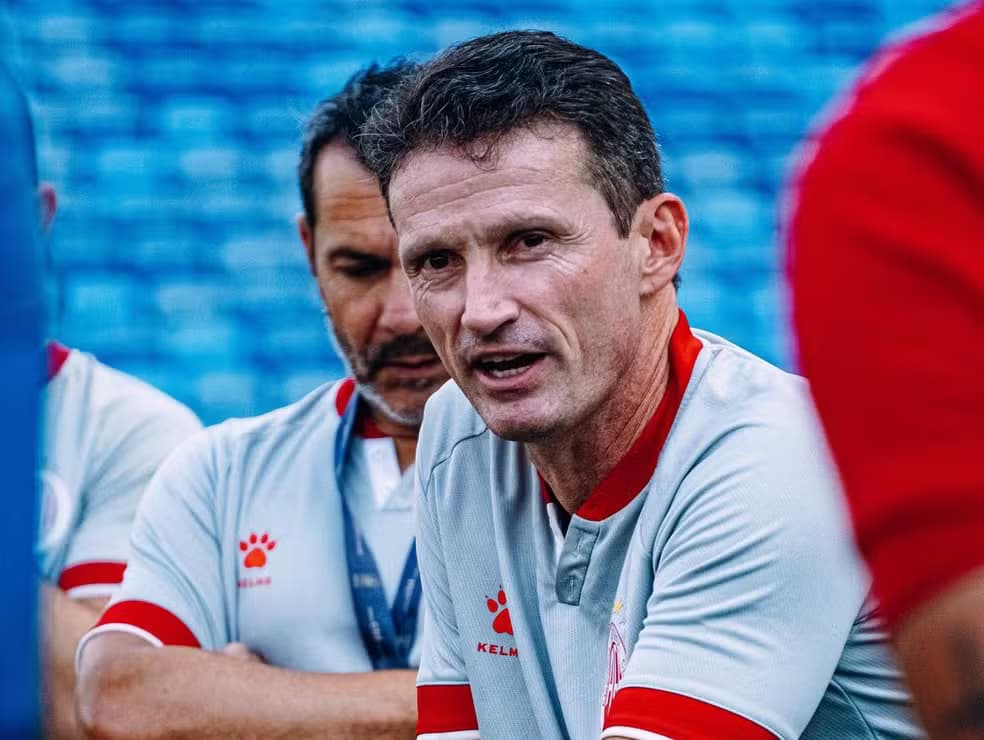 Nacional-am anuncia Gerson Gusmão, ex-América-RN, como novo técnico para 2026