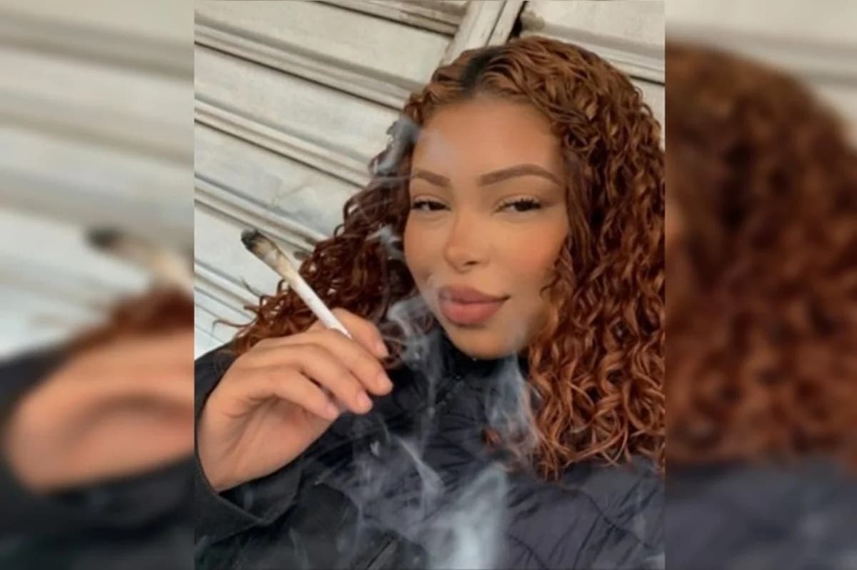 Penélope, a “Japinha do CV” morta em operação no RJ, ostentava fotos com fuzis nas redes sociais