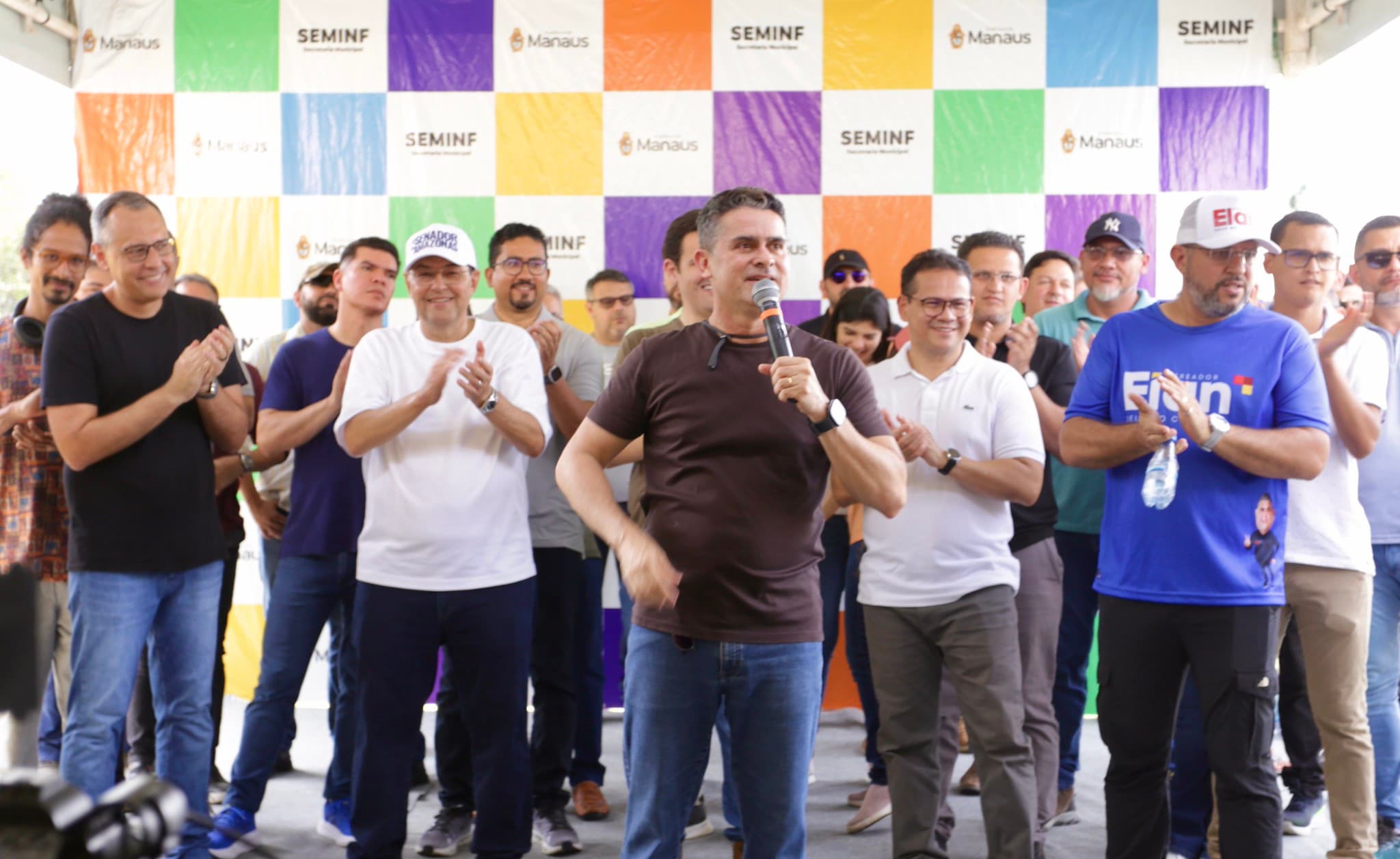 David Almeida diz ser contra ponto facultativo e dispara: “não posso deixar 252 mil alunos sem comida”