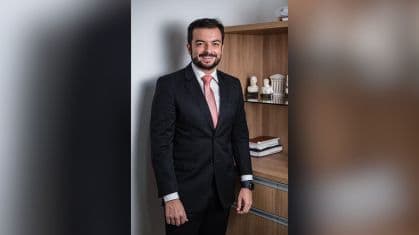 Advogado é morto a facada por cliente dentro do próprio escritório em MG