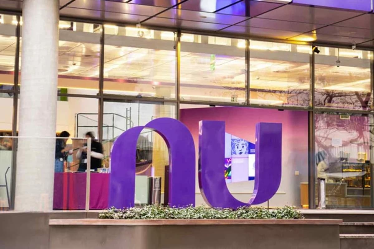 Nubank demite 12 funcionários em meio a polêmica sobre modelo híbrido