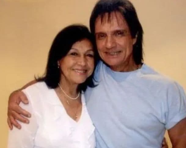 Morre Norma Moreira Braga, irmã de Roberto Carlos, aos 90 anos