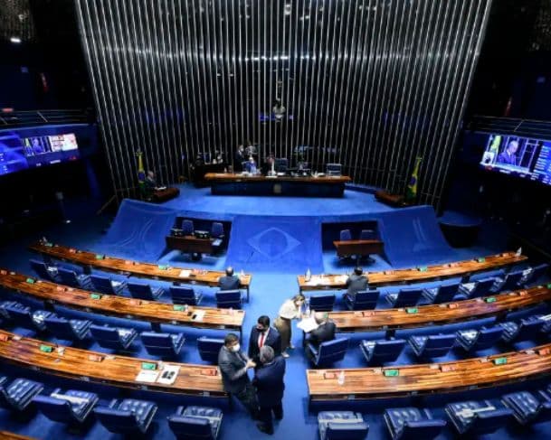 Lei que facilita reconstrução da BR-319 é aprovada no Senado e vai à sanção de Lula