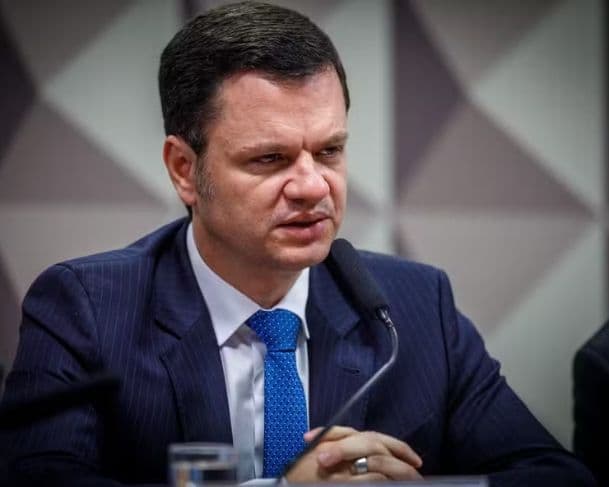 Anderson Torres é encaminhado à Papudinha por ordem de Moraes