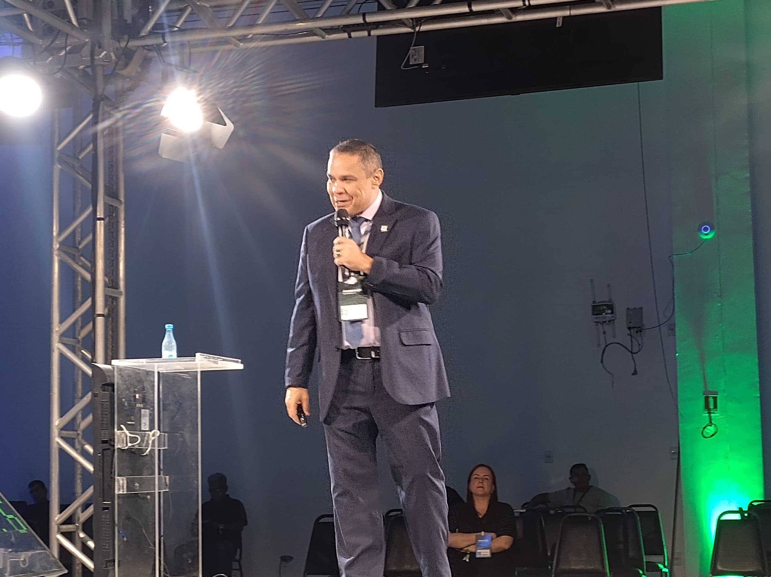 Segurança pública do AM entra em nova era com tecnologia e integração de dados, diz Coronel Vinicius