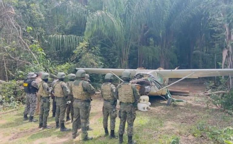 Avião da Venezuela invade espaço aéreo de Terra Yanomami e é interceptado pela FAB